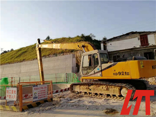 挖掘機(jī)加長(zhǎng)臂廠(chǎng)家